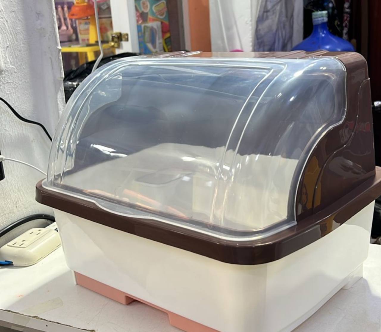 ESCURRIDOR DE PLATOS CON TAPA PARA LA COCINA