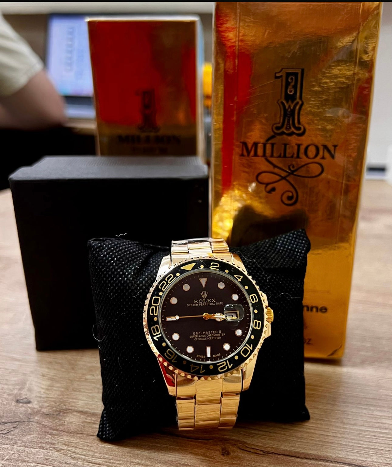 +💥 Combo Exclusivo: Reloj Estilo Deport + Perfume One Million