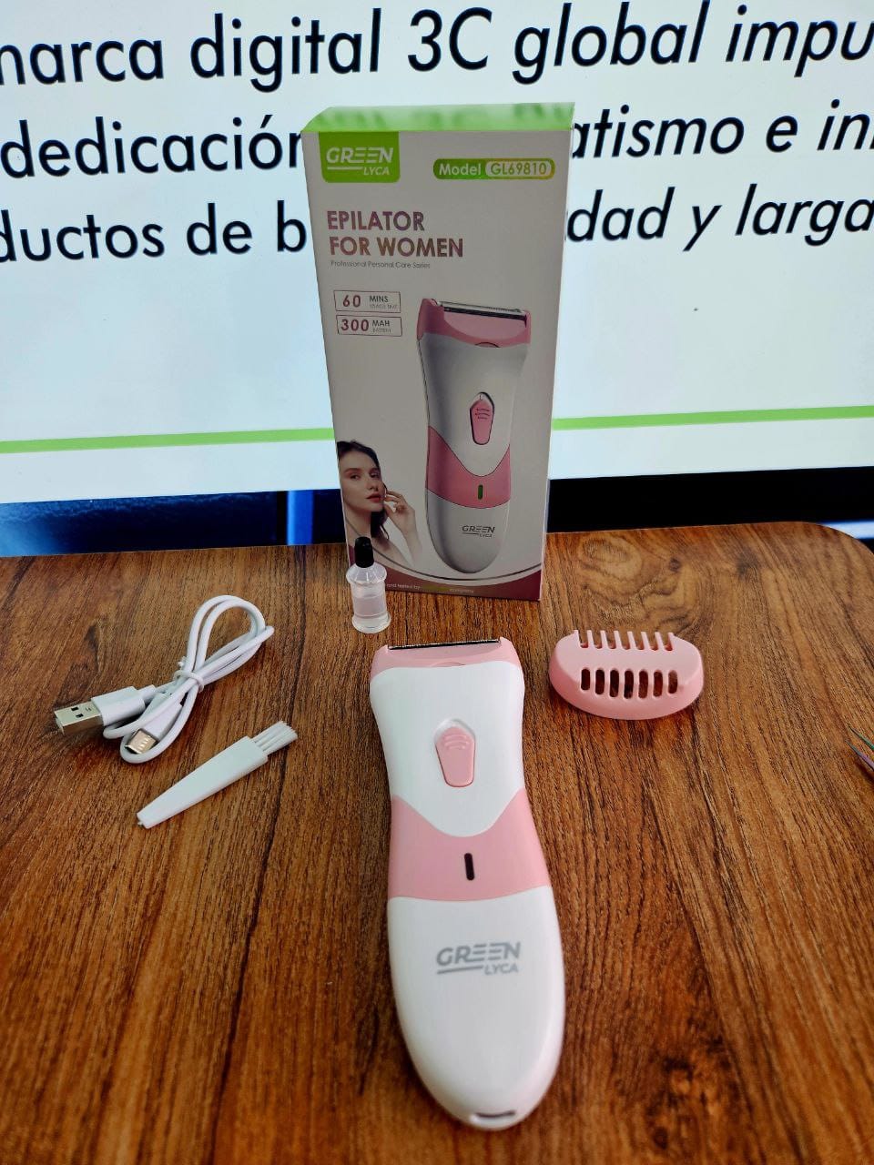 MAQUINA DEPILADORA DE MUJER